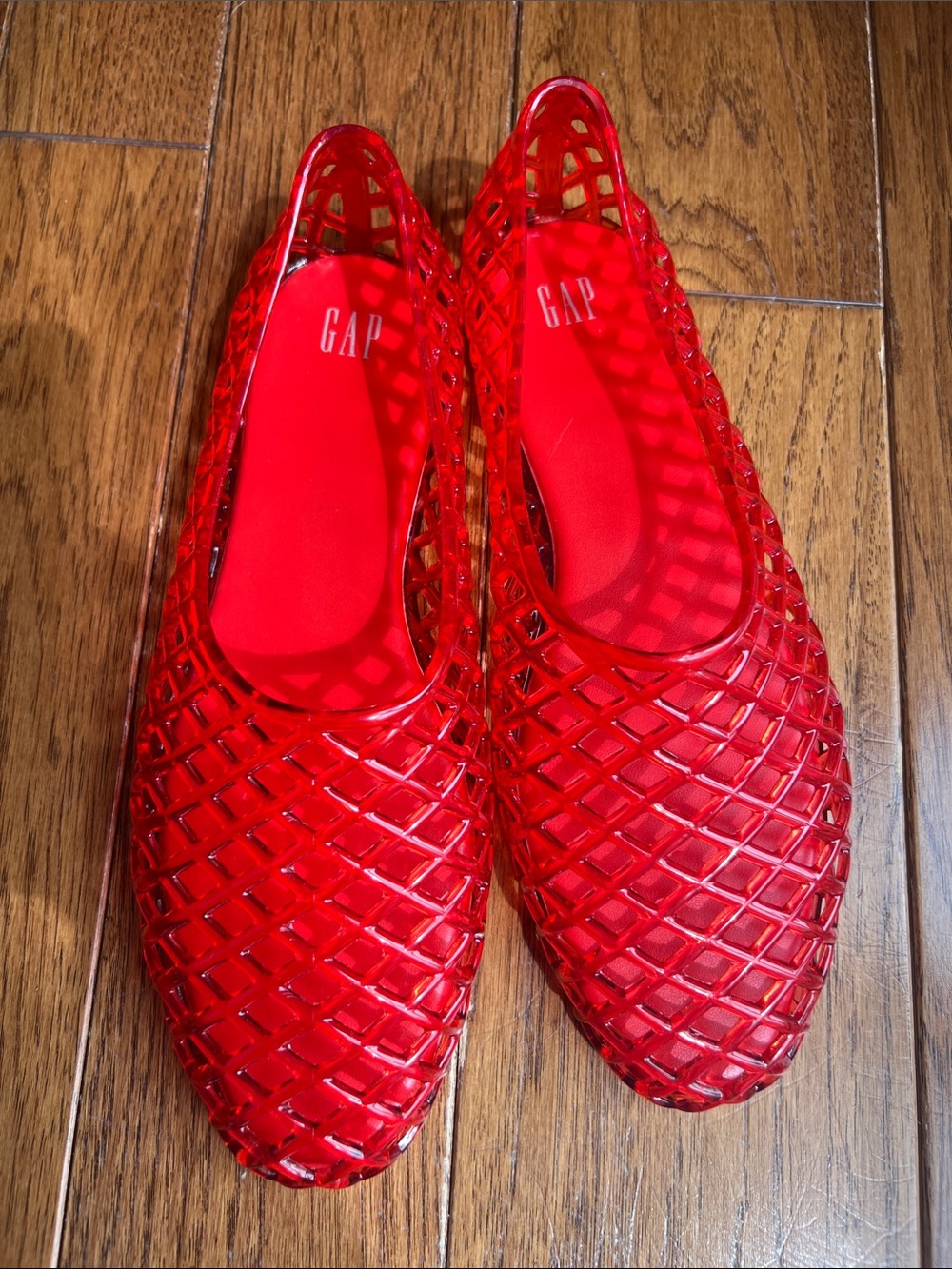 Gap Red Jellies